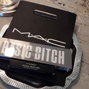 MAC Bundle Basic Bitch & Dazzleglass